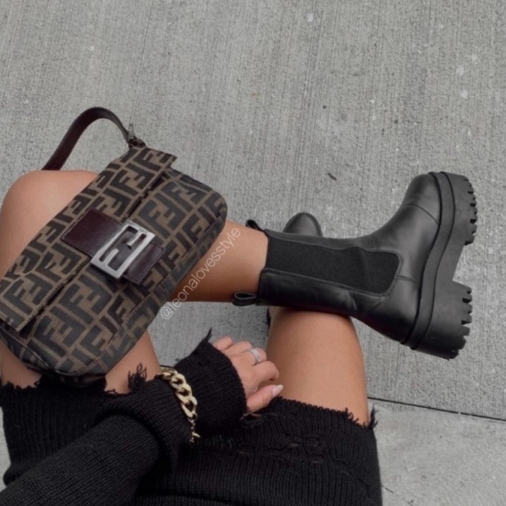 Fendi Zucca Baguette - Picture 4 of 11